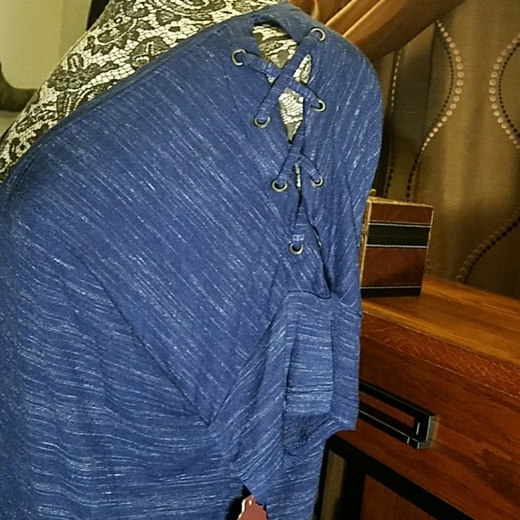 Blue Sonoma Tee with Lace Up Sleeves - Picture 2 of 3